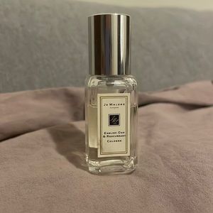 Jo Malone English Oak & Redcurrent